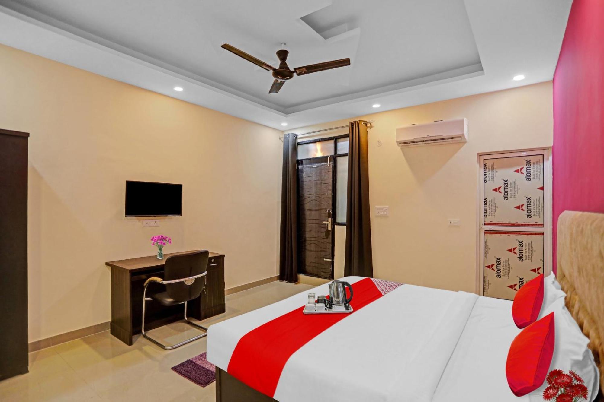 Flagship Grand Imperial Near Worlds Of Wonder Hotel Kalkaji Devi Exterior photo